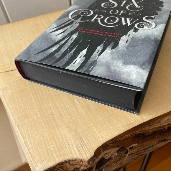 JUST IN Six of Crows Bardugo Fantasy Heist Novel Intrigue Teen Fiction Hardcover - Picture 6 of 9